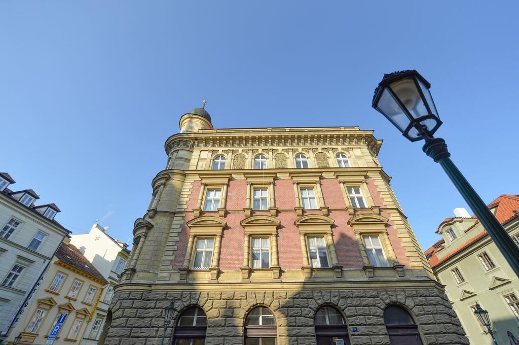 Amazing Charles Bridge Apartment Prague Luaran gambar
