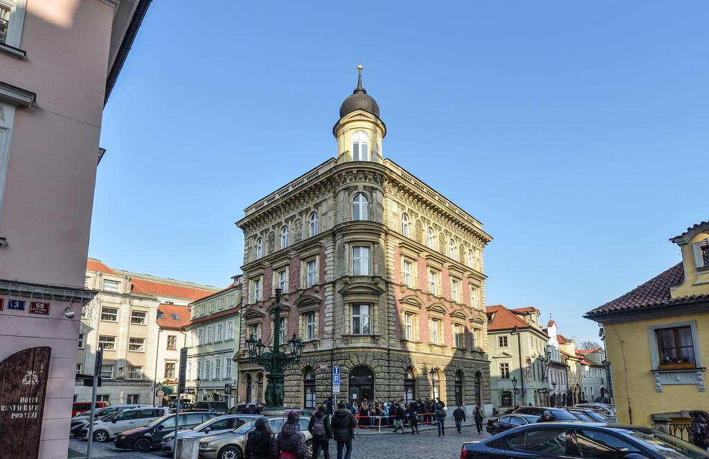 Amazing Charles Bridge Apartment Prague Luaran gambar