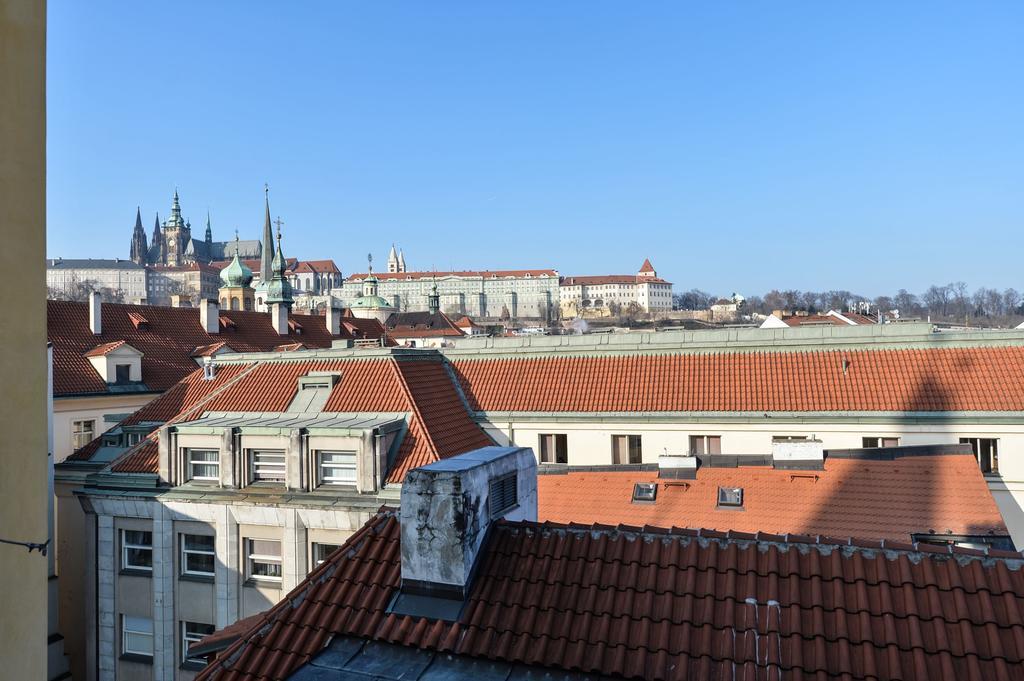 Amazing Charles Bridge Apartment Prague Luaran gambar